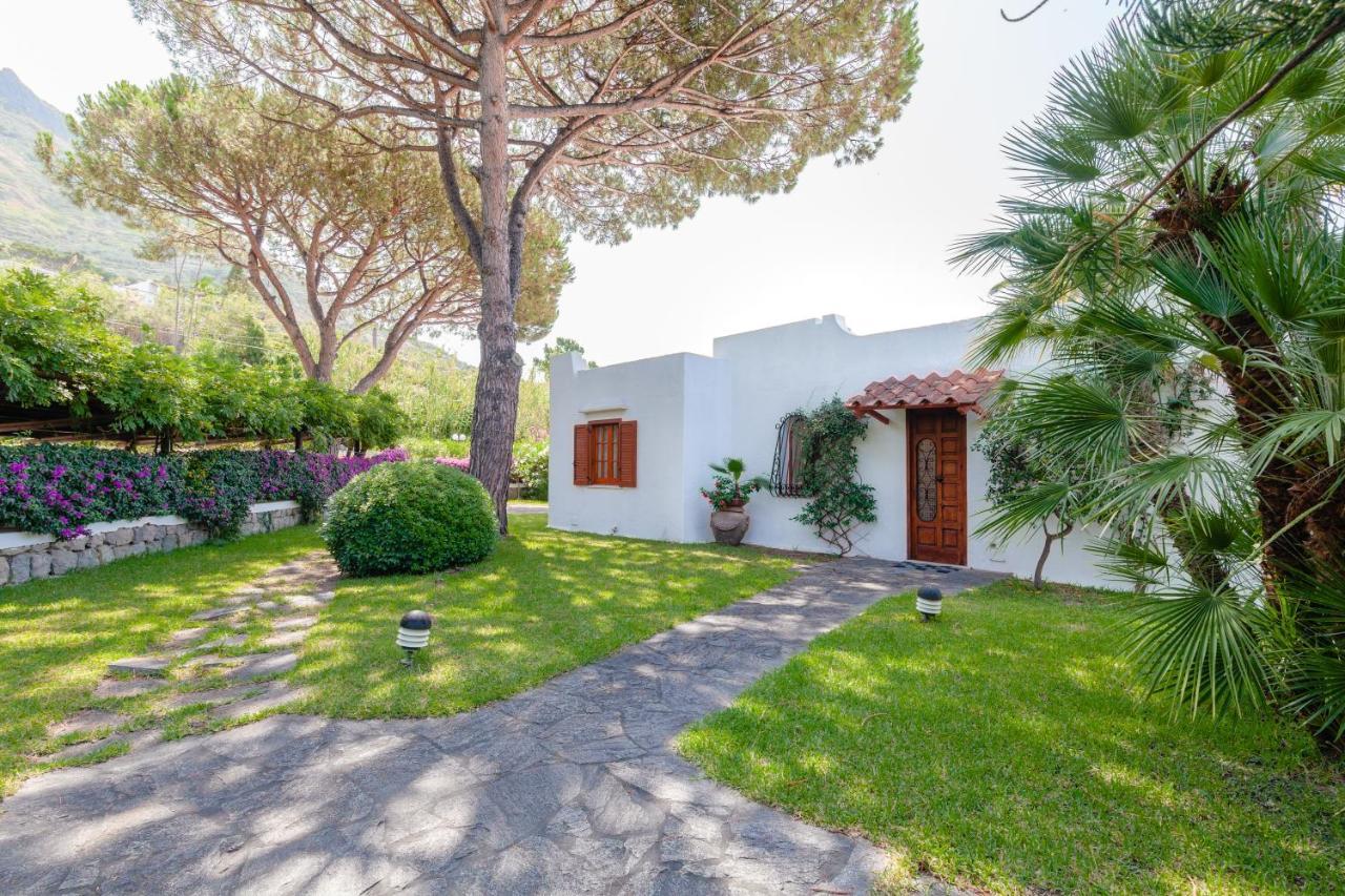 Villetta Con Giardino Esclusivo Di 1000 Mq, Piscina, Tennis, Calcio, Bocce Форио Экстерьер фото