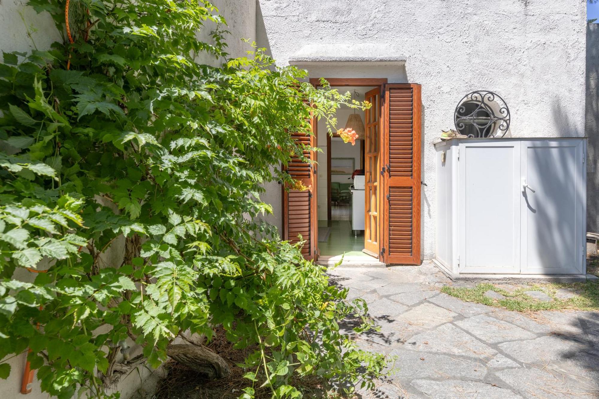 Villetta Con Giardino Esclusivo Di 1000 Mq, Piscina, Tennis, Calcio, Bocce Форио Экстерьер фото