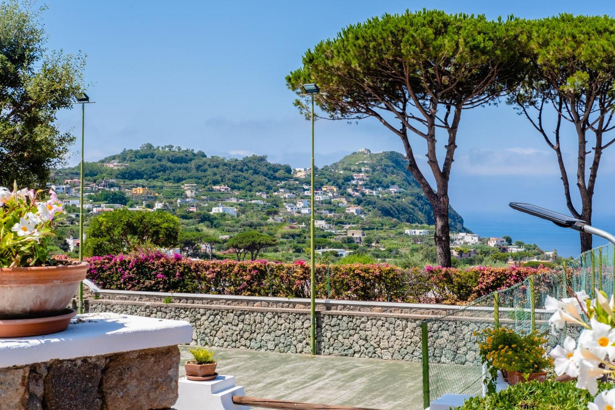 Villetta Con Giardino Esclusivo Di 1000 Mq, Piscina, Tennis, Calcio, Bocce Форио Экстерьер фото